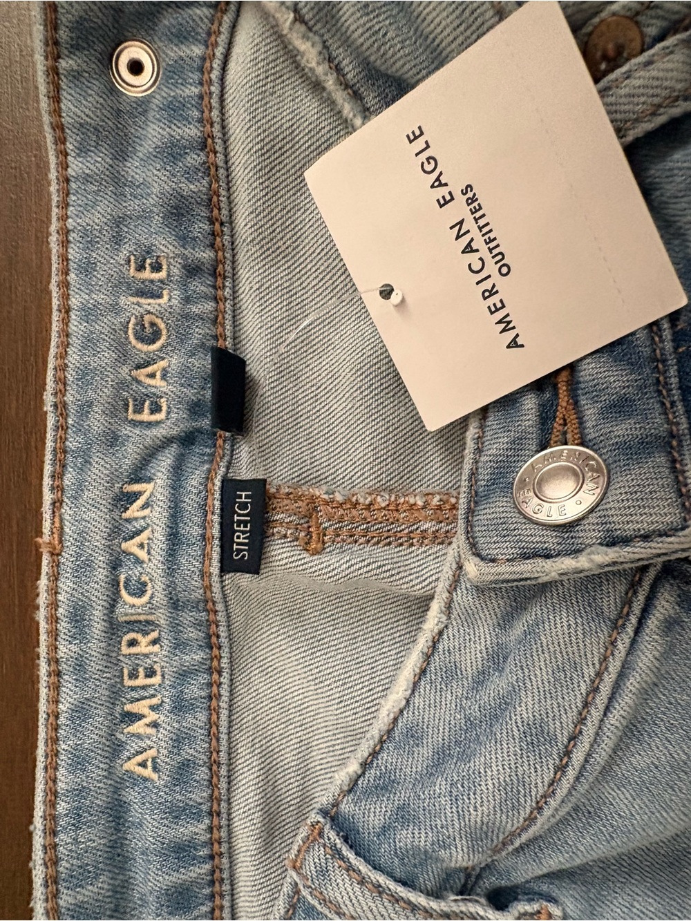 American Eagle Outfitters Light Wash High Rise Wide Leg Jeans - Picture 4 of 4
